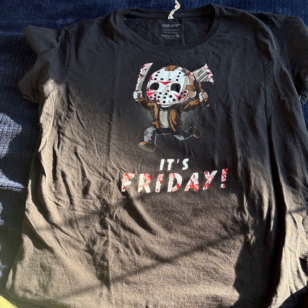 Tee turtle Friday 13th woman’s XL
